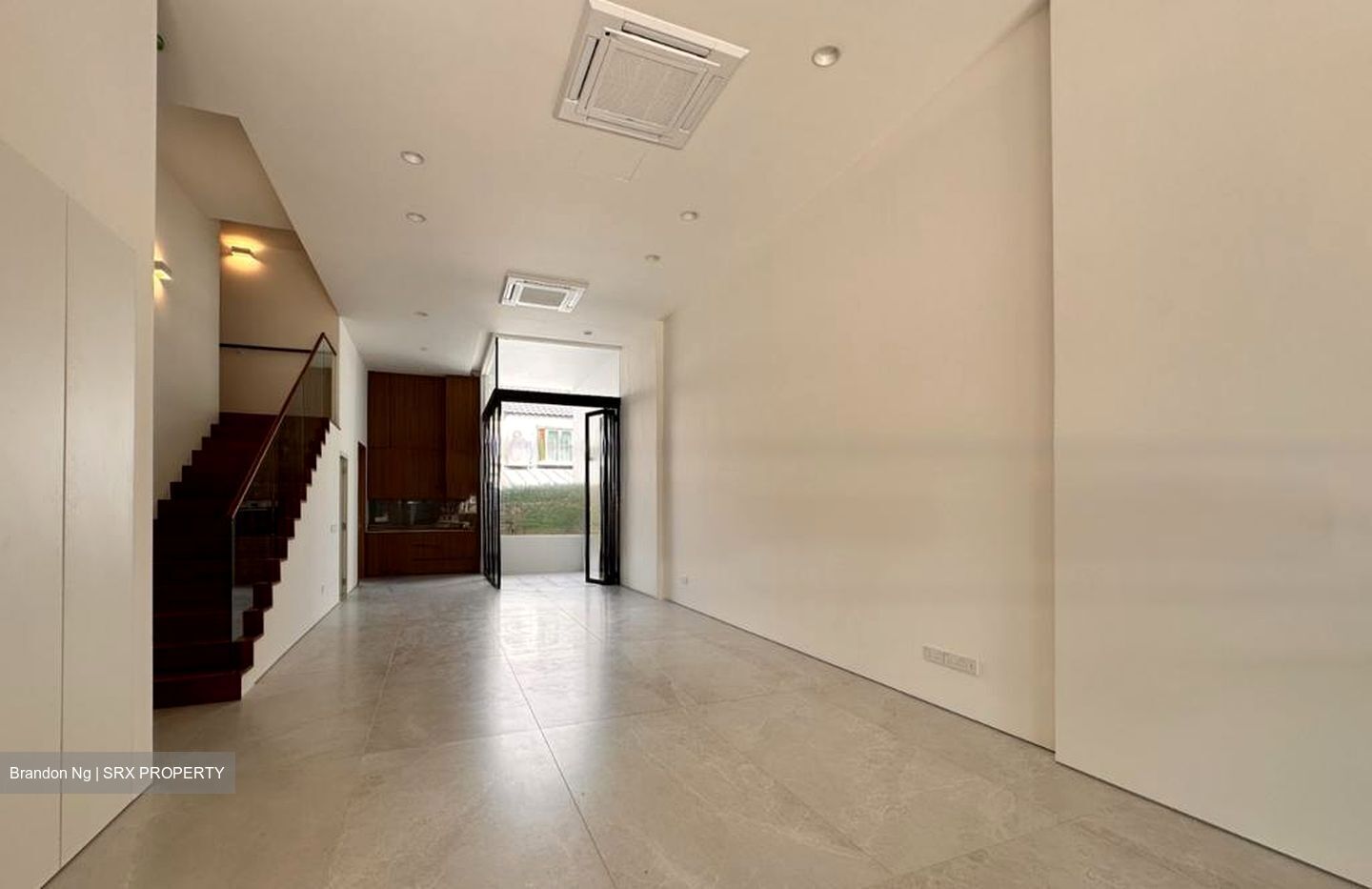 Opera Estate (D15), Terrace #461192701